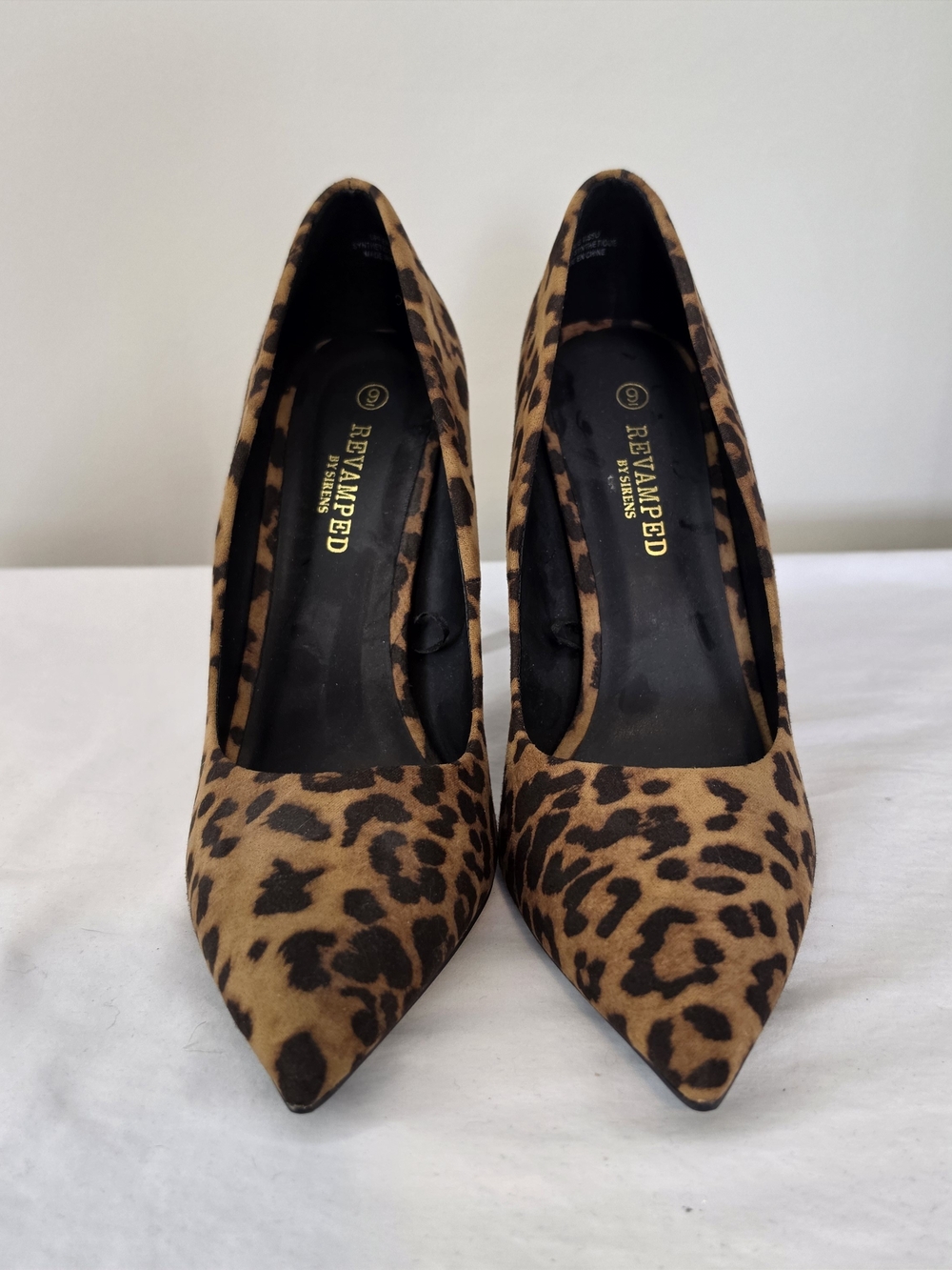 LEOPARD PRINT POINTED TOE STILETTO PUMPS SIZE 9 NWOT ANIMAL PRINT HEELS - Picture 2 of 7